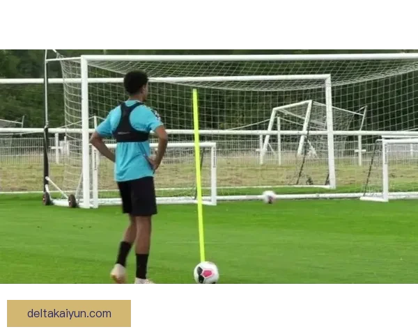 Musiala 本赛季如何兼顾学业与职业足球训练练